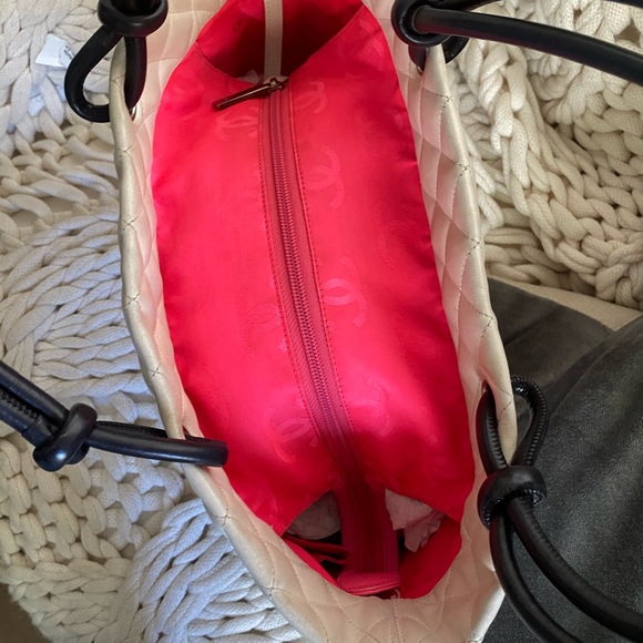 Authentic Coco Chanel bag - Picture 2 of 5